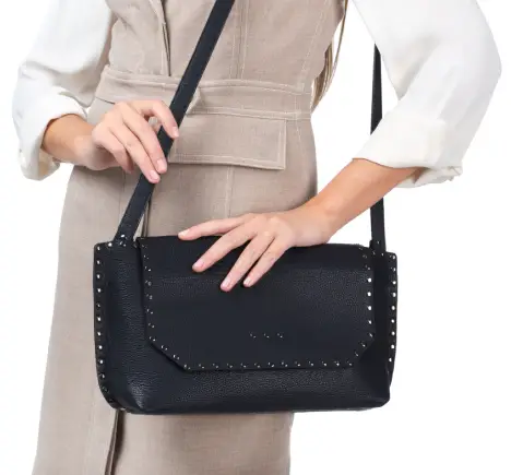 tas selempang wanita