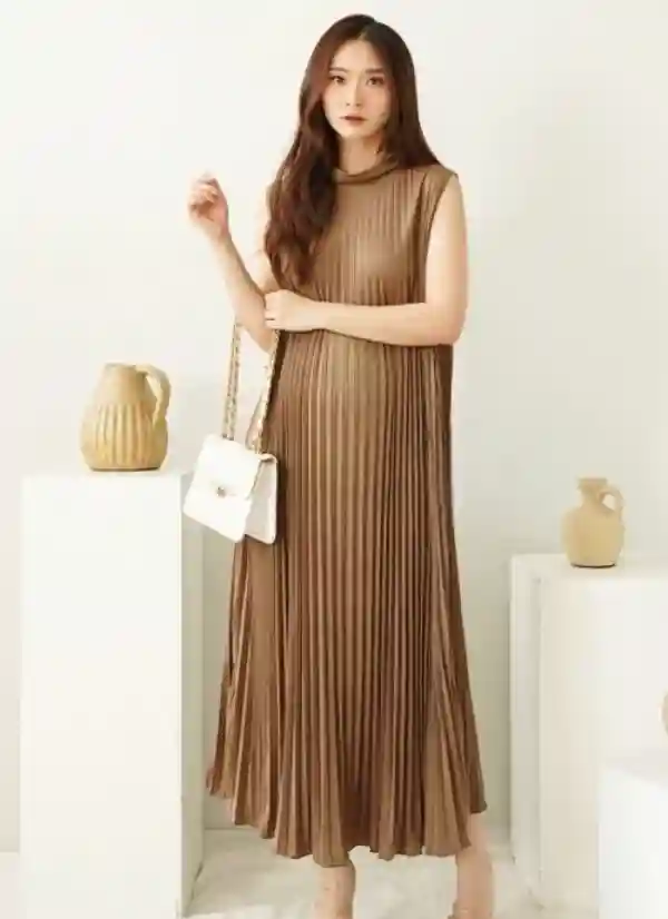 Gamis Maxi Plisket Elegan – Hyget Super Premium, Flowing & Anggun