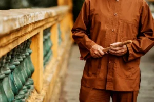 Perbedaan Baju Koko Klasik Dan Modern