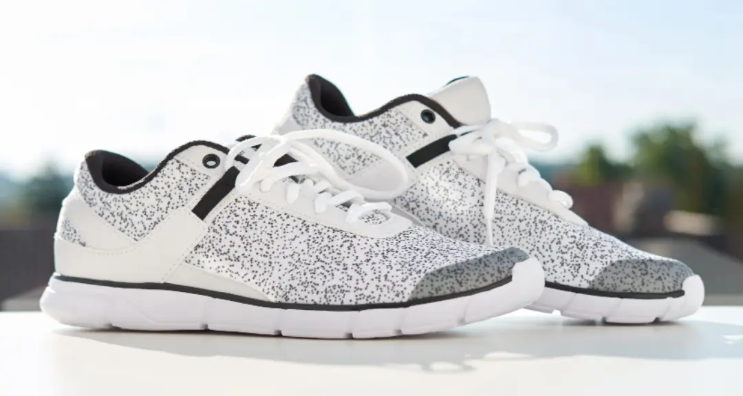 sepatu sneakers wanita