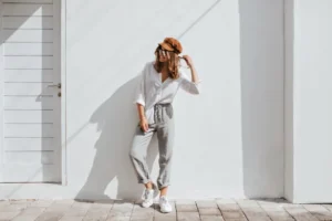 Outfit Minimalis Wanita