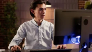 karakter programmer
